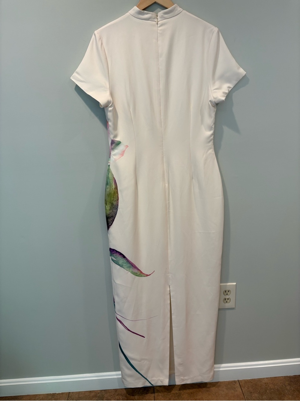 Club L Hessie White Lily Print High-Neck Maxi Dress Sz 10 New - Picture 7 of 9